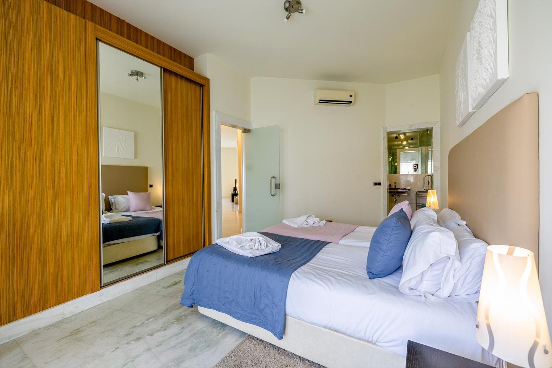 T2 With Unique Location Beachfront Apartment *