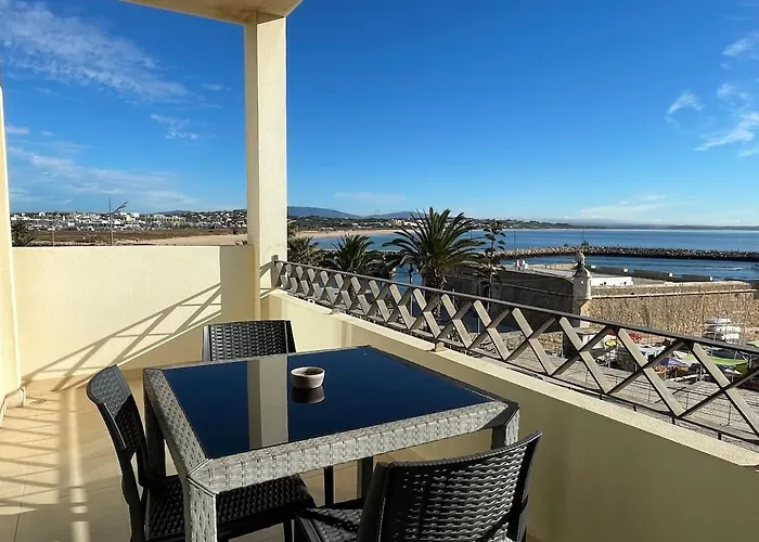 Apt T2 With Unique Location Beachfront