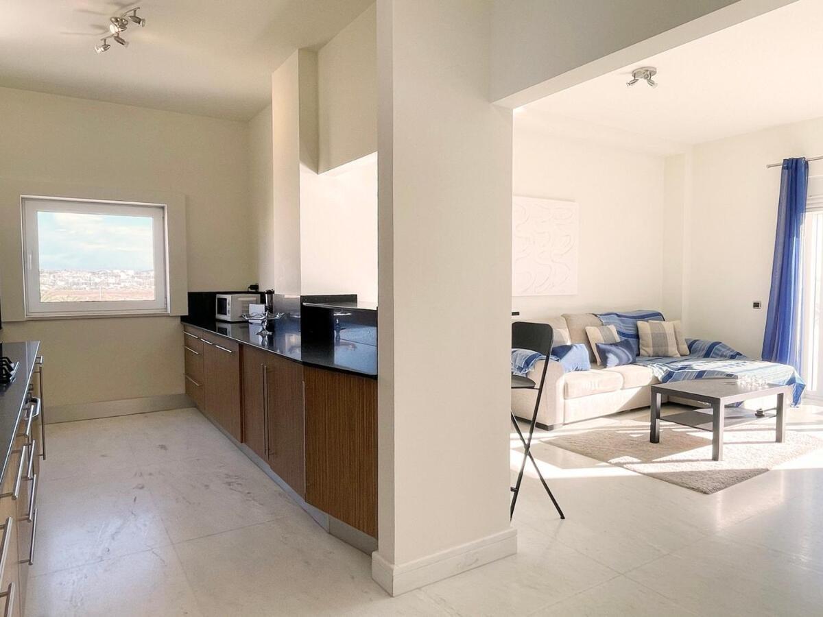 T2 With Unique Location Beachfront Apartment Lagos